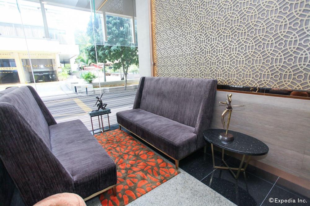 Grand Khách sạn 4*