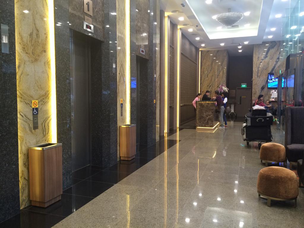 Khách sạn Grand 4*