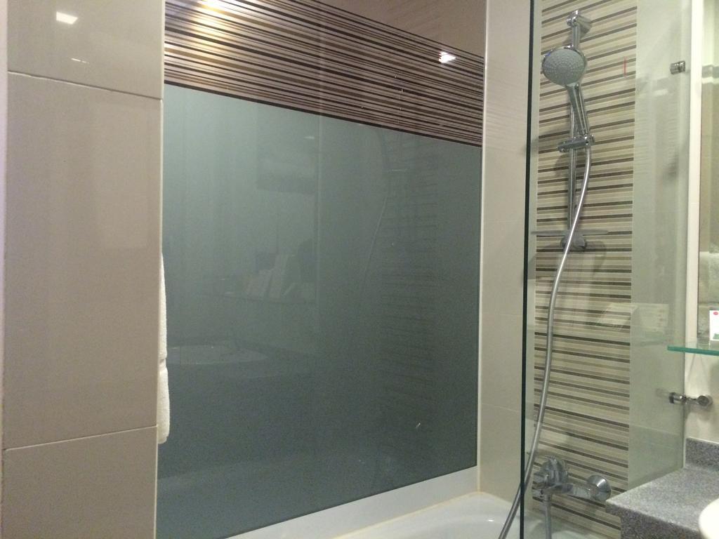 Khách sạn Grand 4*